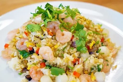 Cơm chiên giòn hải sản - Nghi's Kitchen