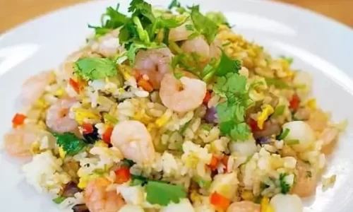 Cơm chiên giòn hải sản – Nghi’s Kitchen