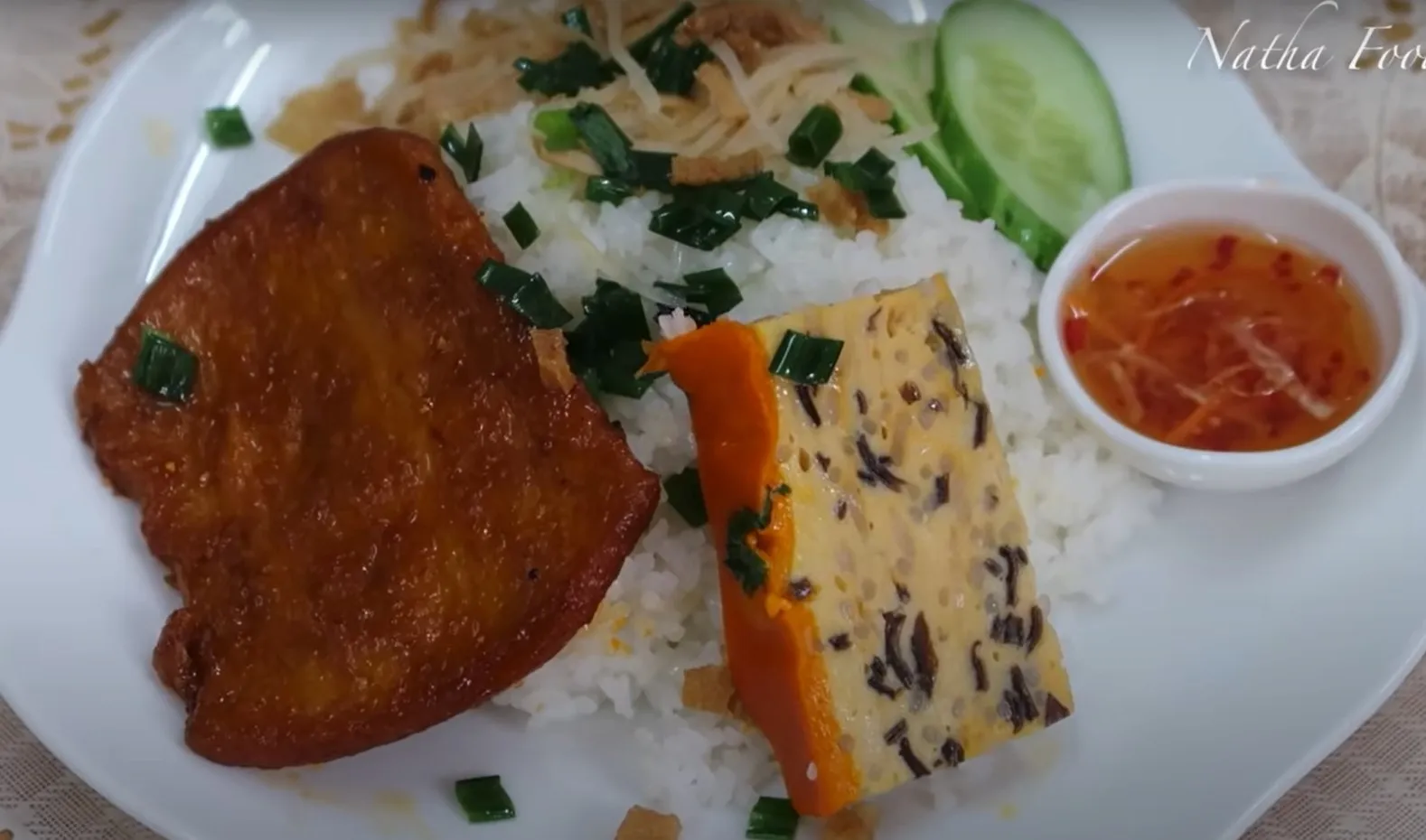 Cơm tấm sườn bì chả chay - Natha Food