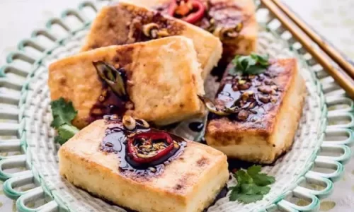 Đậu hũ chiên sốt tương – The Dumpling Sisters Cookbook