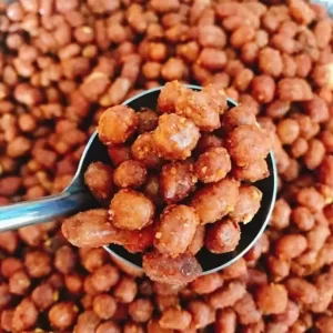 Đậu phộng rang bơ tỏi ớt – Nghi’s Kitchen