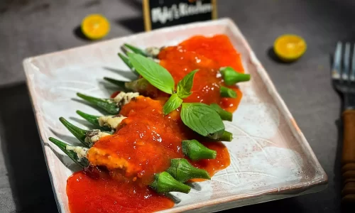 Đậu bắp nhồi thịt sốt cà chua – Nghi’s Kitchen