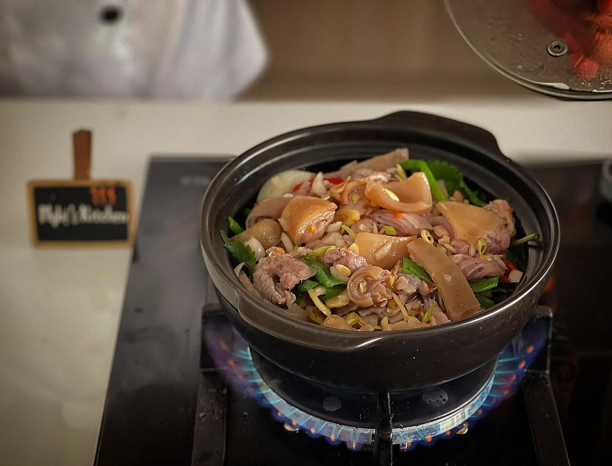 Dê hấp sả nén - Sốt ướp dê - Nghi's Kitchen