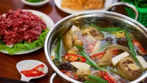 Đuôi bò hầm thuốc Bắc – Nghi’s Kitchen