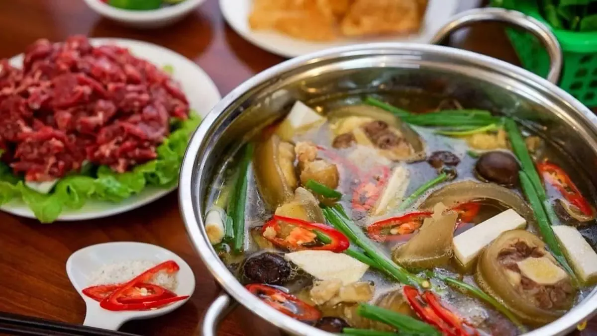 Đuôi bò hầm thuốc Bắc - Nghi's Kitchen