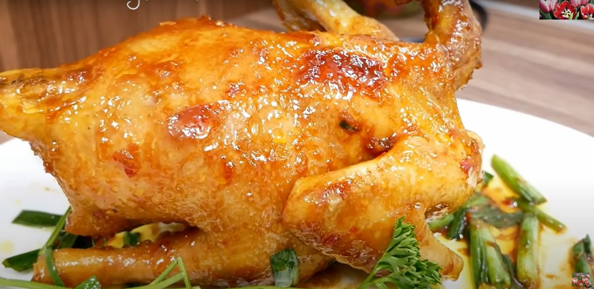 Gà chưng nước mắm thơm ngọt thấm vị - Vanh Khuyen