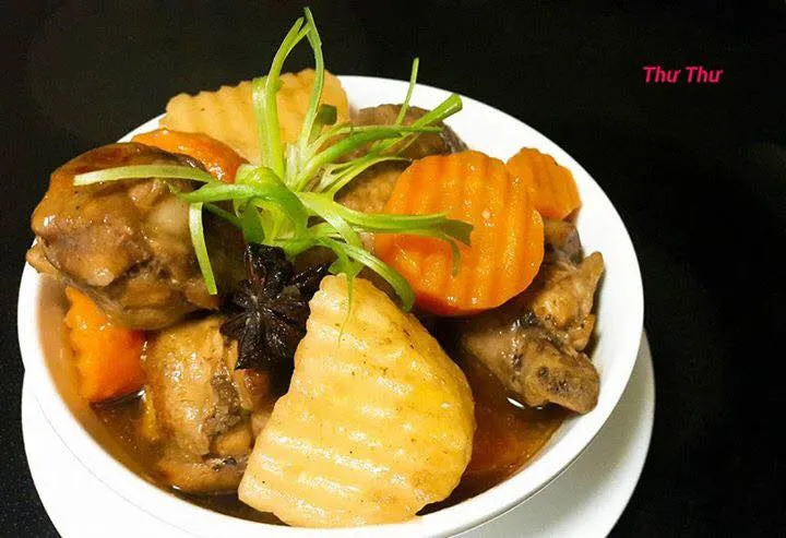 Gà hầm ngũ vị - Thư Thư