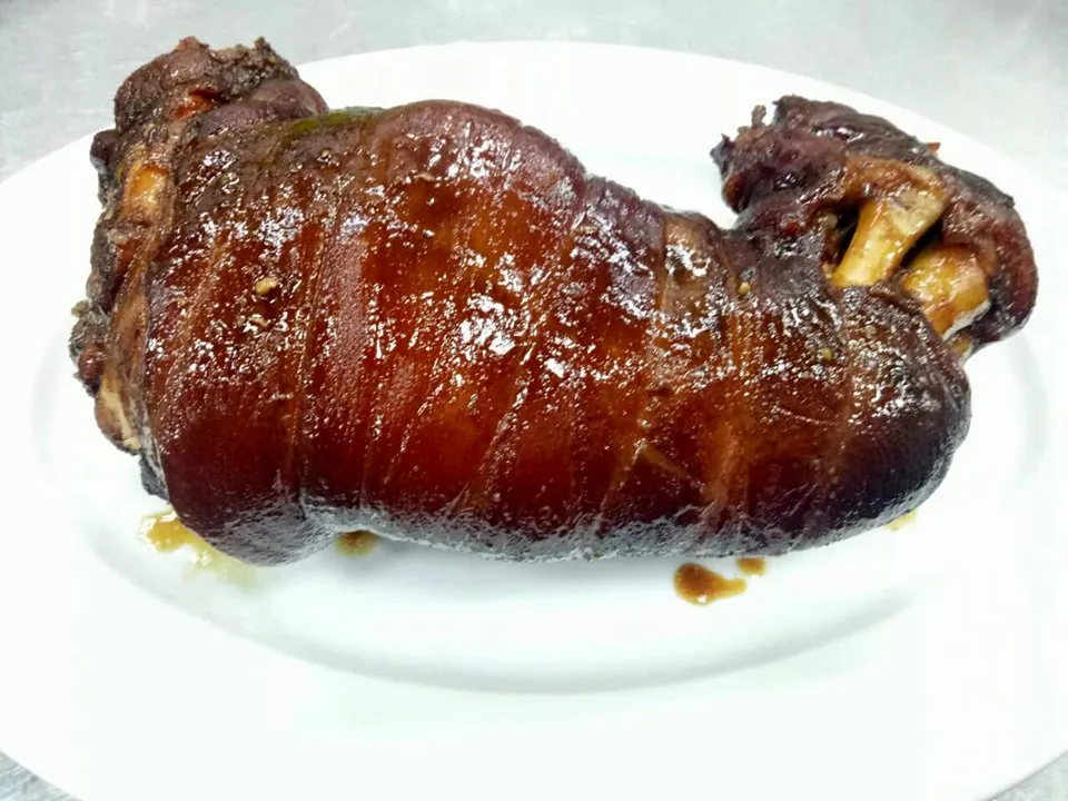 Giò Heo hầm Nước tương - Nguyễn Trần Long