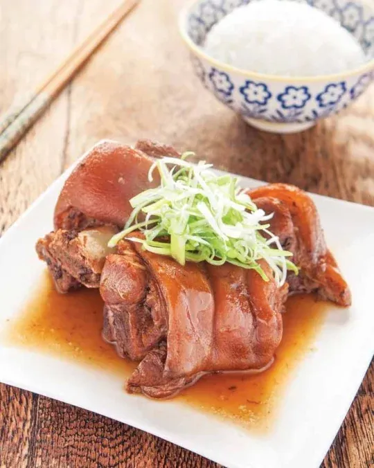 Giò heo kho nước tương - GVHP