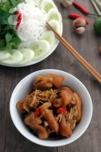 Giò heo kho sả ớt