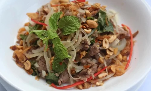 Gỏi bò bóp thấu me