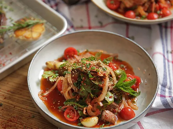 Gỏi bò chua ngọt kiểu Thái