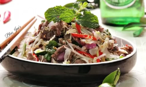 Gỏi bò nướng kiểu Thái