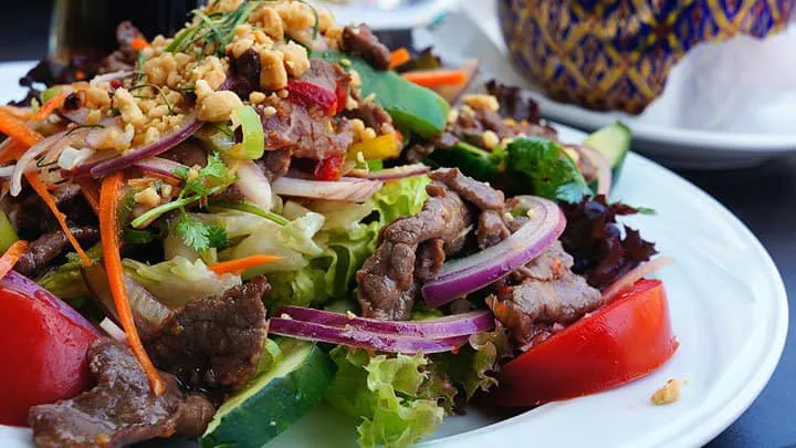 Gỏi bò tê cay - Sốt tái riềng trộn gỏi  - Nghi's Kitchen