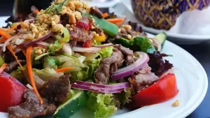 Gỏi bò tê cay – Sốt tái riềng trộn gỏi  – Nghi’s Kitchen