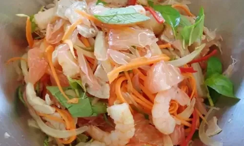 Gỏi bưởi tôm thịt