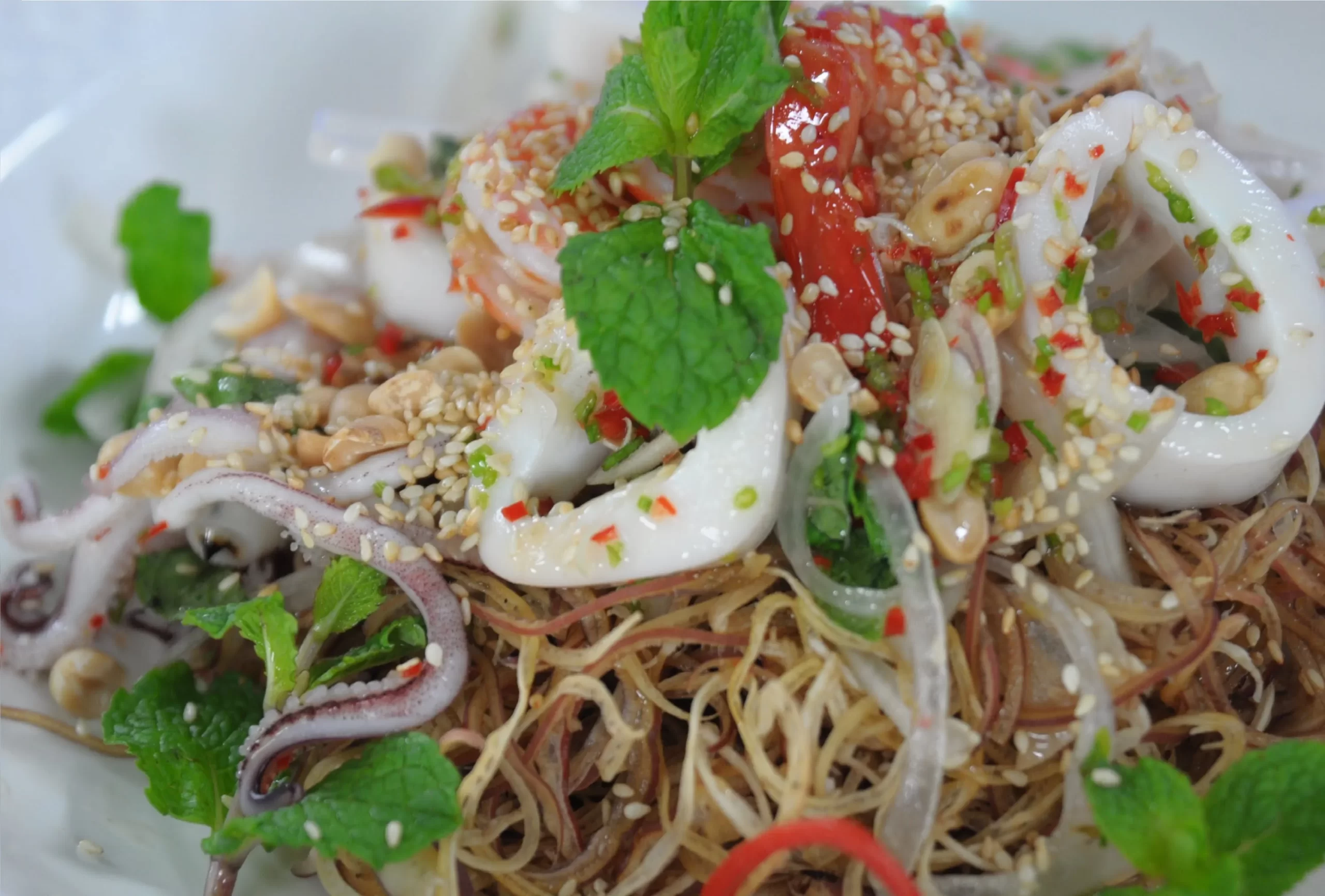 Gỏi hải sản Thái Lan