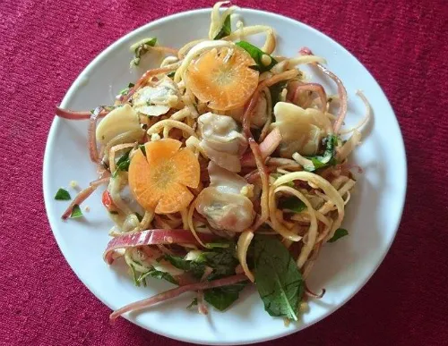 Gỏi nghêu hoa chuối