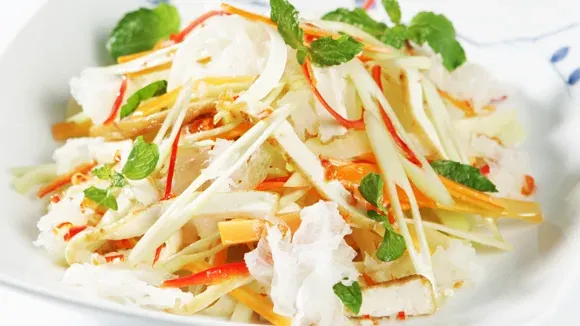 Gỏi su hào nấm tuyết
