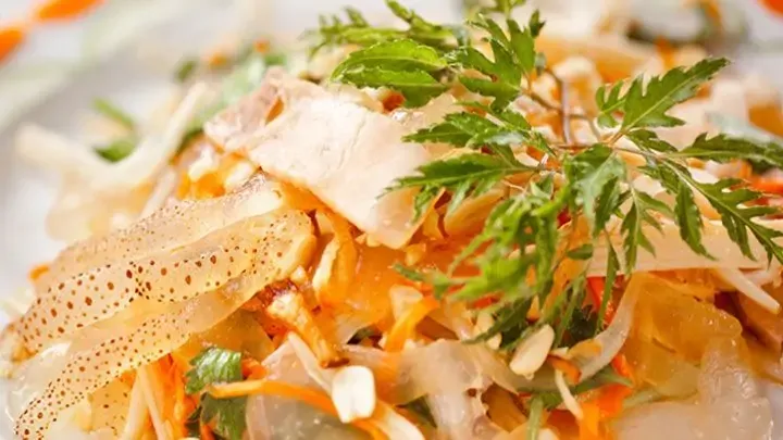 Gỏi sứa tôm thịt