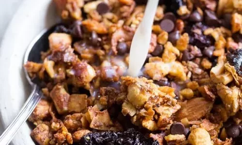 Granola vị cherry socola bằng nồi chiên không dầu