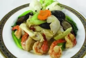 Hủ tiếu đen Singapore – Christine Ha
