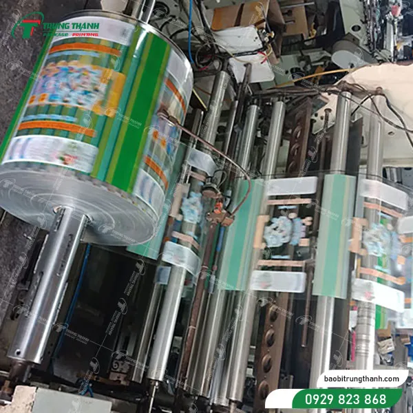 Máy khắc trục in ống đồng tại Bao Bì Trung Thành