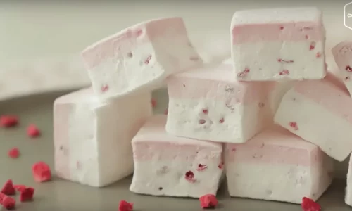 Kẹo xốp Marshmallow dâu  – Cooking Tree