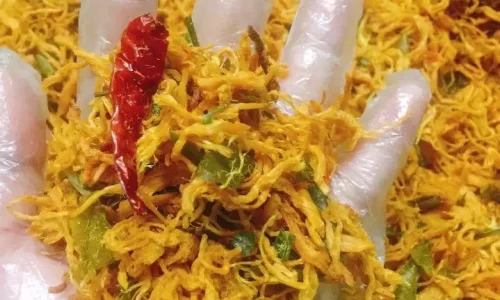 Khô gà lá chanh – Thúy Quỳnh