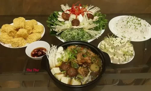 Lẩu gà ớt hiểm – Thư Thư