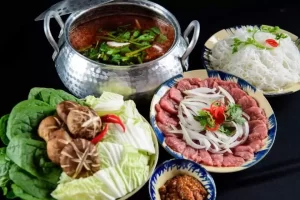 Lẩu bắp bò sườn sụn sate – Cốt lẩu sate cay  – Nghi’s Kitchen