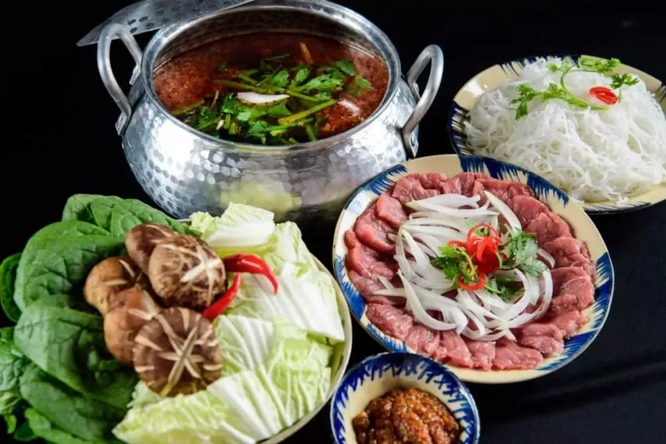 Lẩu bắp bò sườn sụn sate - Cốt lẩu sate cay  - Nghi's Kitchen