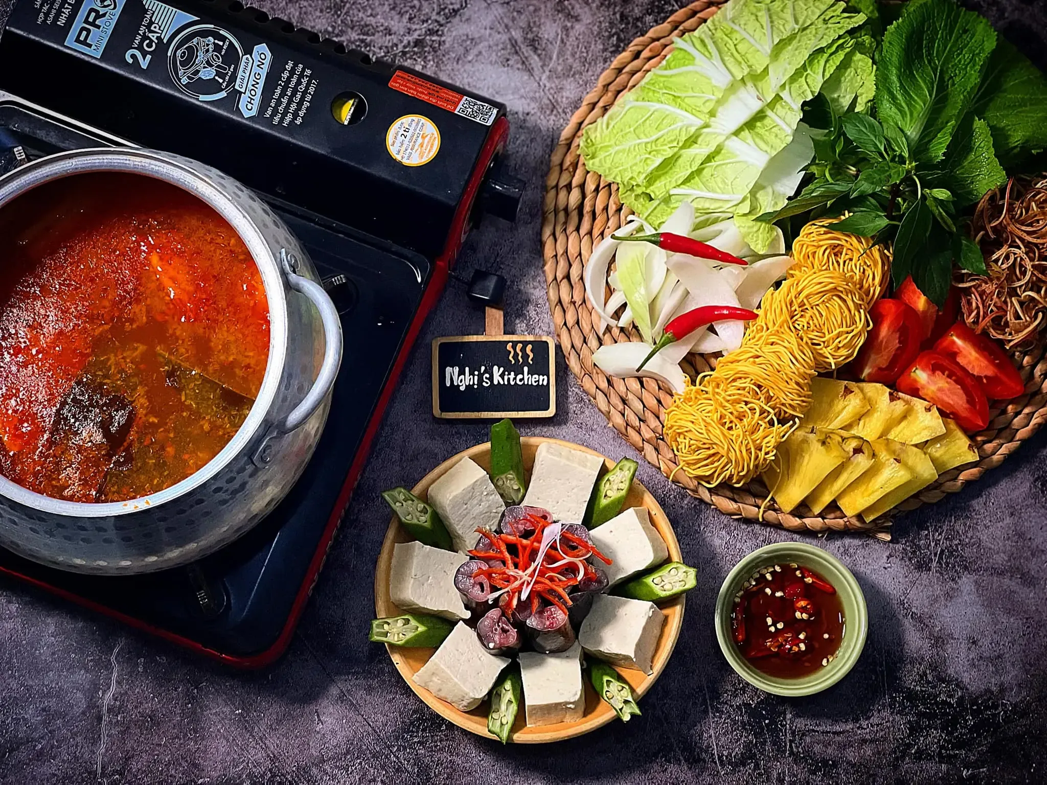 Lẩu lươn chua cay - Sốt lẩu chua cay - Nghi Kitchen