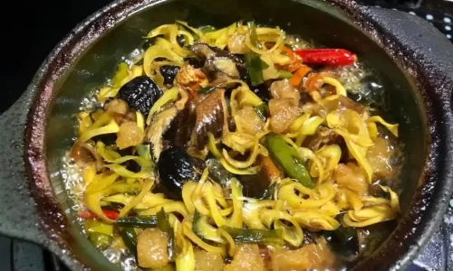 Lươn đồng kho tộ – Thanh Bùi