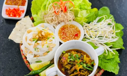 Mì quảng lươn khô – Nghi’s  Kitchen