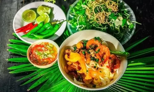 Mì quảng Phú Chiêm – Nghi’s Kitchen