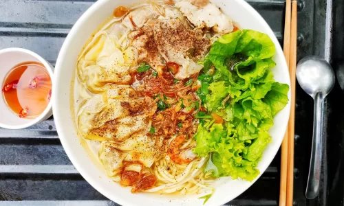 Mì tươi và nước súp mì đơn giản – Tô Thiện Thành