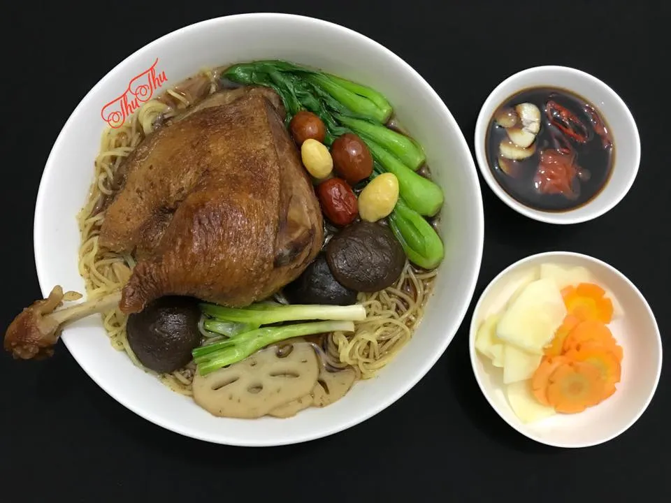 Mì vịt tiềm  - Thư Thư