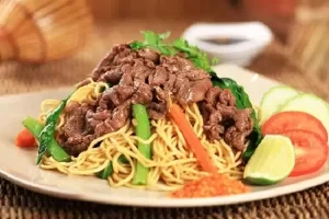 Mì xào bò kinh doanh – Sốt xào mì – Nghi’s Kitchen