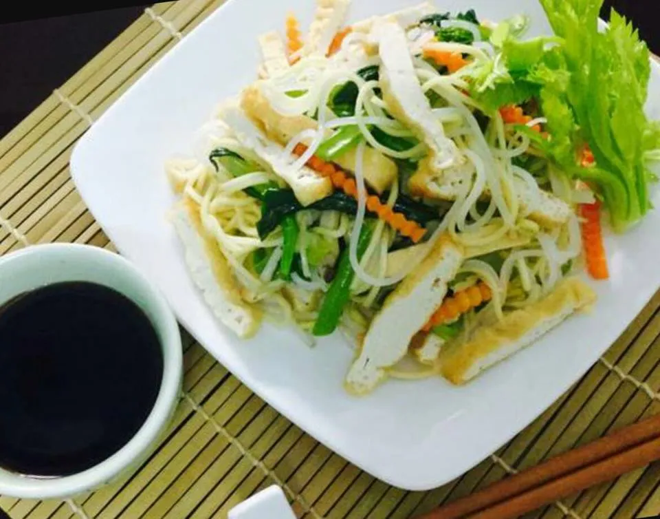 Mì xào tam tơ - Thụy Như