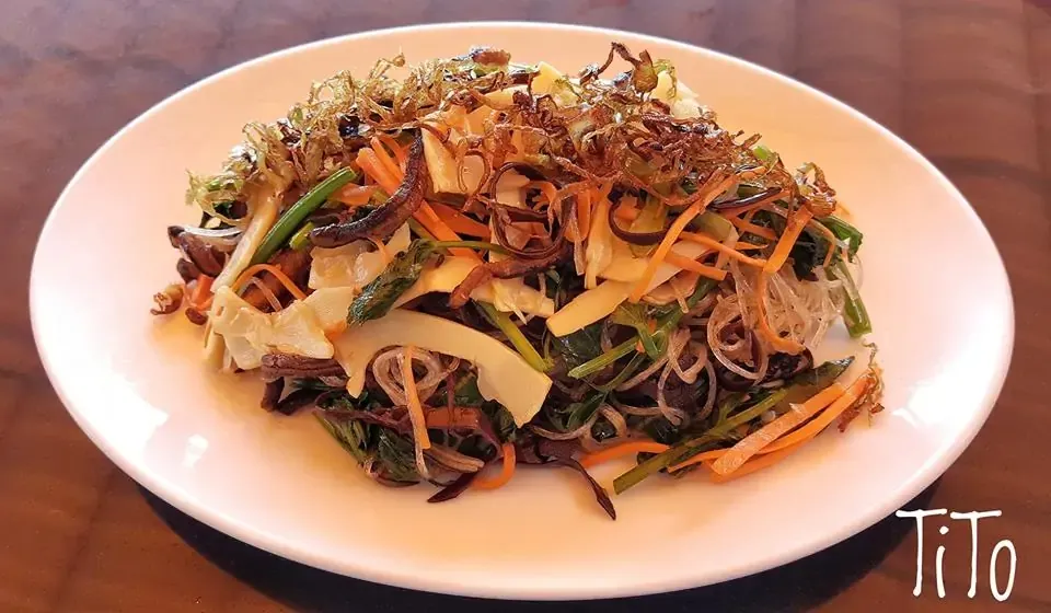 Miến xào nấm hương - Hien Thanh