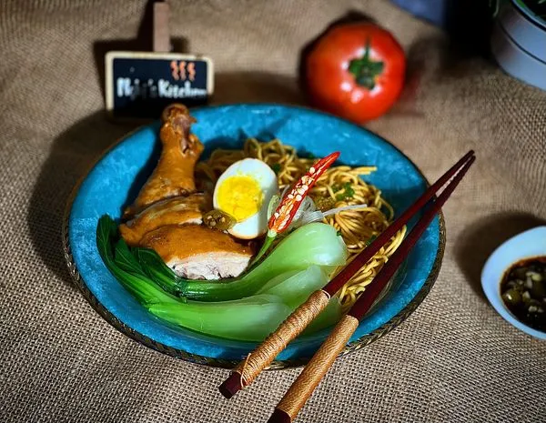 Mì gà Hong Kong - Sốt trộn mì - Nghi's Kitchen