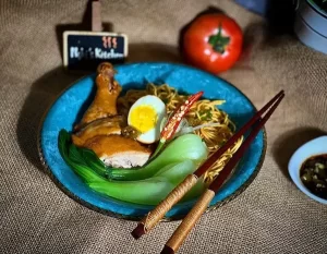 Mì gà Hong Kong – Sốt trộn mì – Nghi’s Kitchen