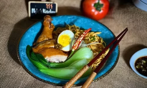 Mì gà Hong Kong – Sốt trộn mì – Nghi’s Kitchen