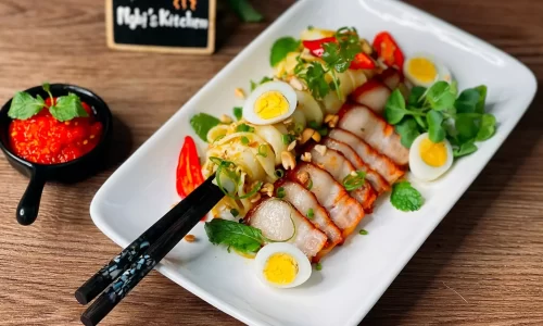 Mì quảng trộn – Nghi’s Kitchen
