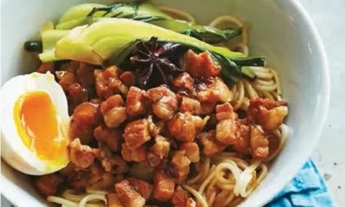Mì trộn thịt kho – GVHP