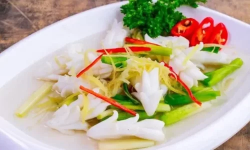 Mực hấp hành gừng  – 100 món ăn Việt