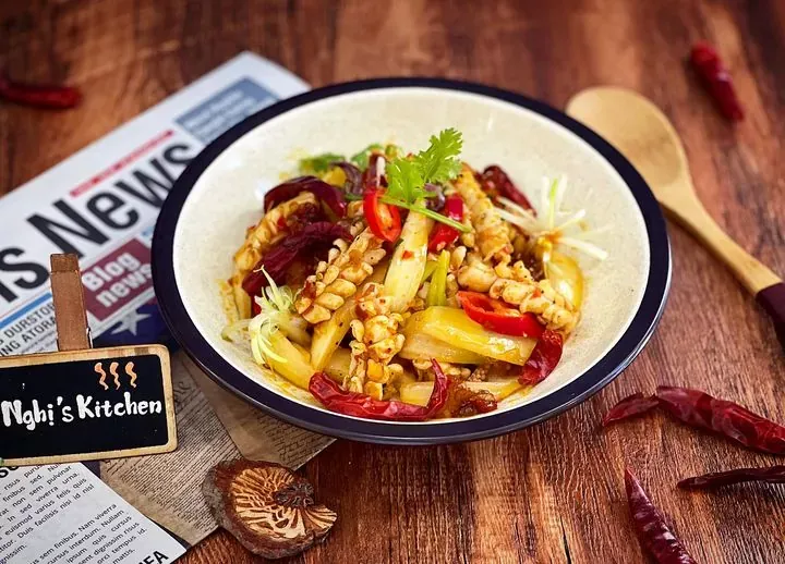 Mực xào ớt khô - Nghi's Kitchen