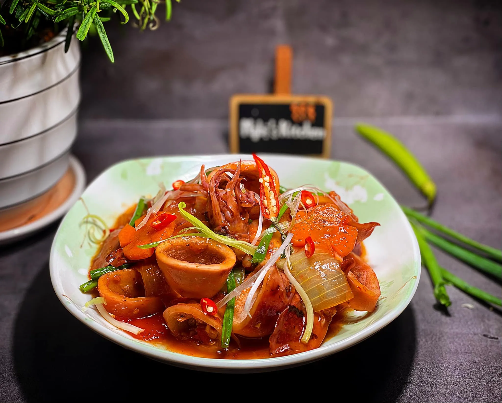 Mực trứng xào chua ngọt - Nghi's Kitchen