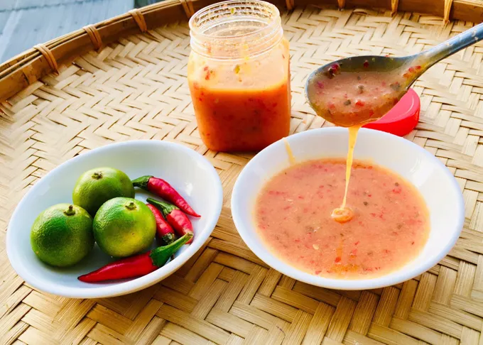 Sốt chấm muối ớt đỏ kinh doanh